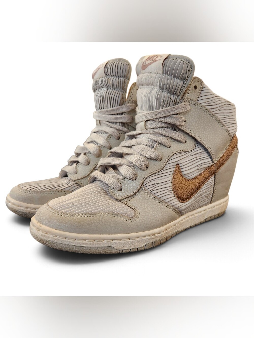 Nike Dunk Sky Hi Womens 8.5 528899-013 Light Bone Metallic Bronze Sneakers Shoes
